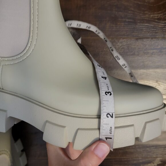New Jeffrey Campbell Rain Boots Womens 9 Cream Y2K Modern Chic City Neutral
